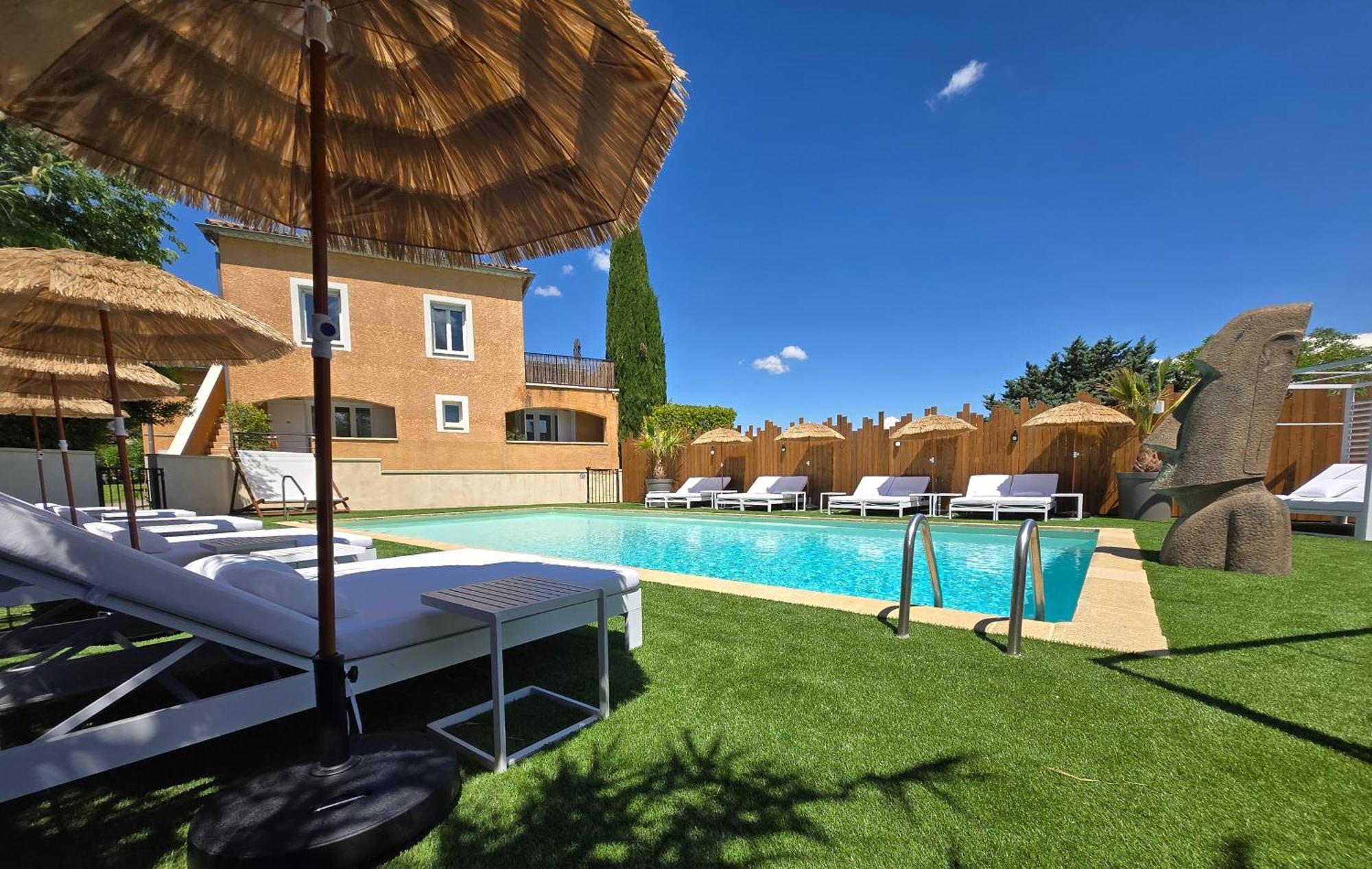 Hotel Le Saint-Genies Uzes Exterior photo